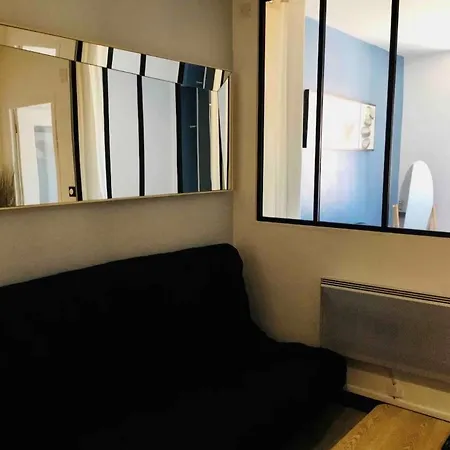 Hyper Centre Apartment